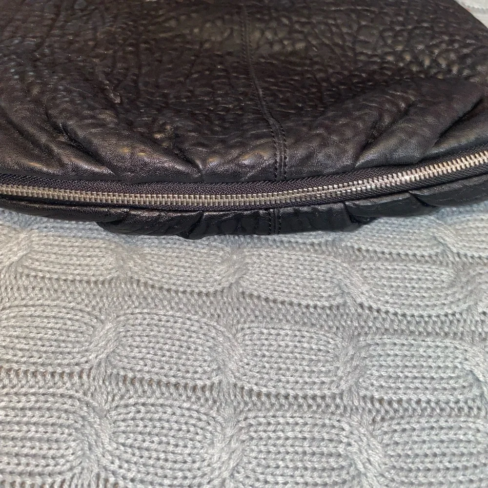 Vince camuto blk purse - Picture 8 of 17